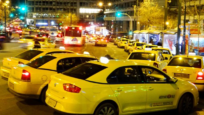 Εγκύκλιος σχετικά με τα κριτήρια στάθμευσης των ταξί - Έμφαση σε λειτουργικότητα του οδικού δικτύου.